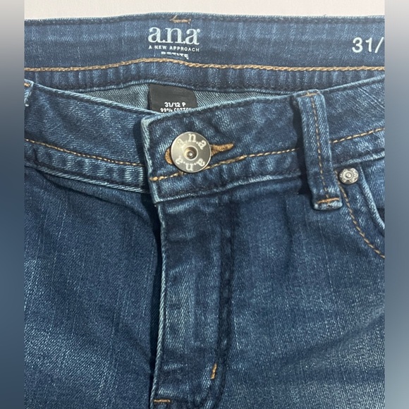 A.N.A. Blue Jean Women’s Capri Pants Size 12 - Picture 7 of 10
